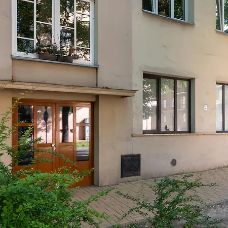 Strazacka Elegant Heritage By Bookinghost *