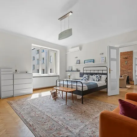 Apartment Strazacka Elegant Heritage By Bookinghost *